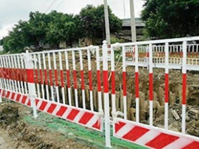 防護欄桿價格